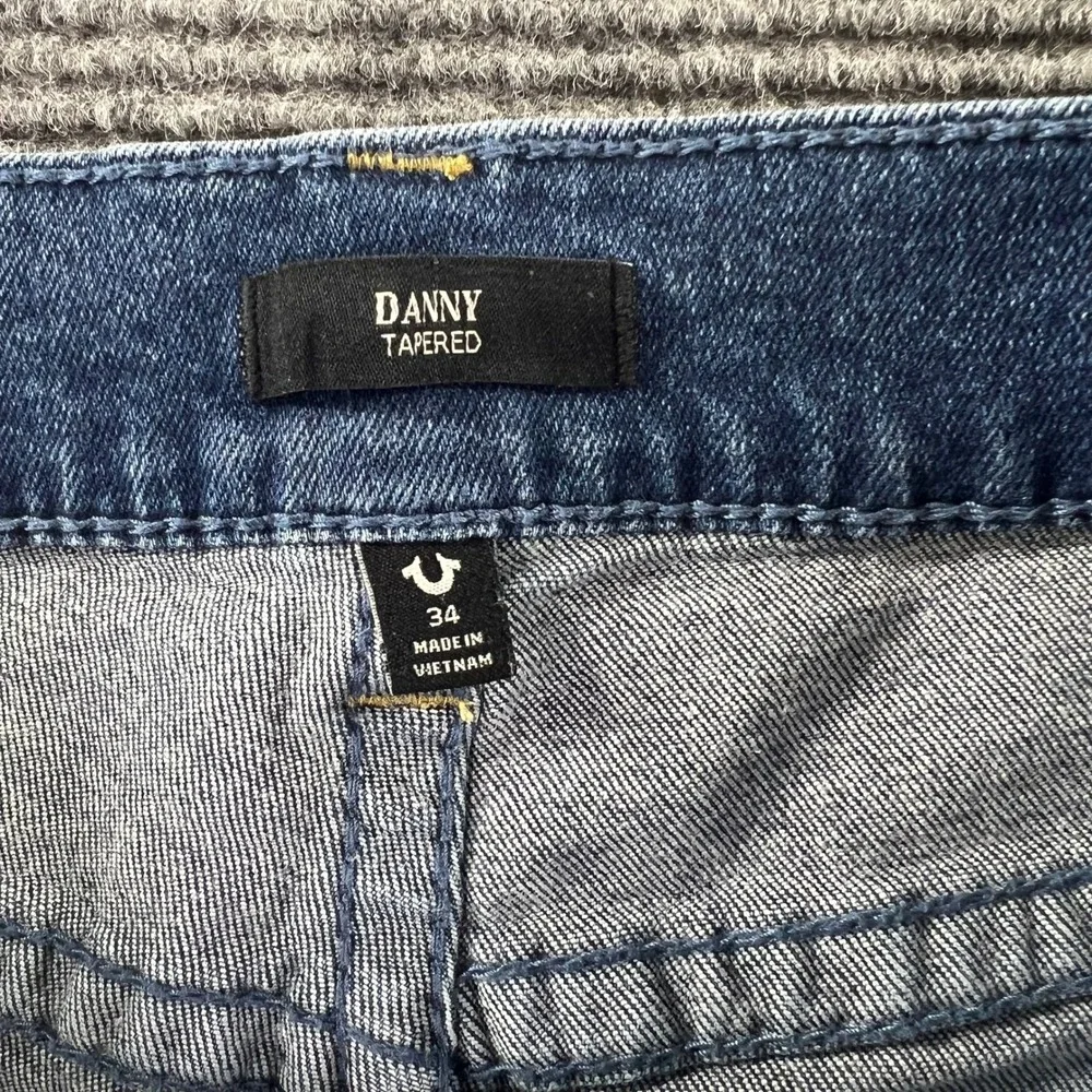 True Religion Danny Tapered Jeans Mens 34x29 Blue Medium Wash Horseshoe Pocket